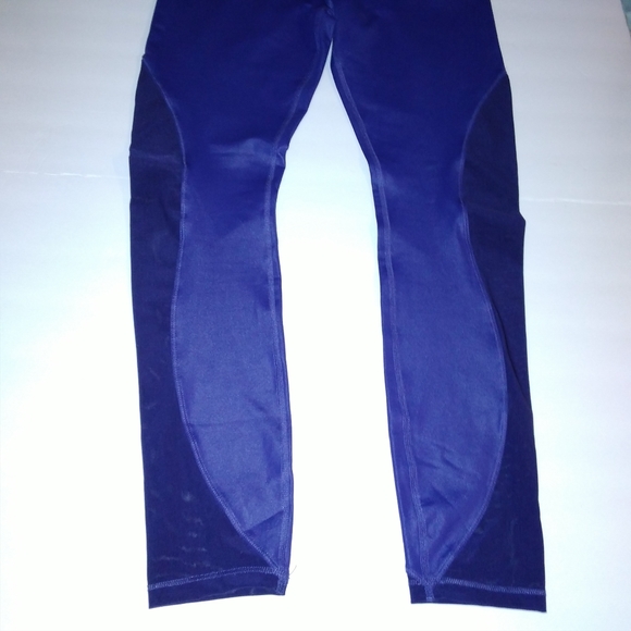 Good American Athletic Leggings - Picture 15 of 16